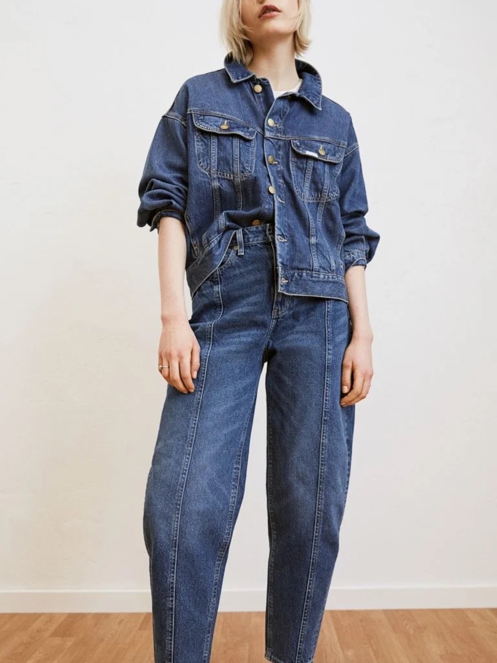 LEE X H&M
Loose Fit Mom Jeans